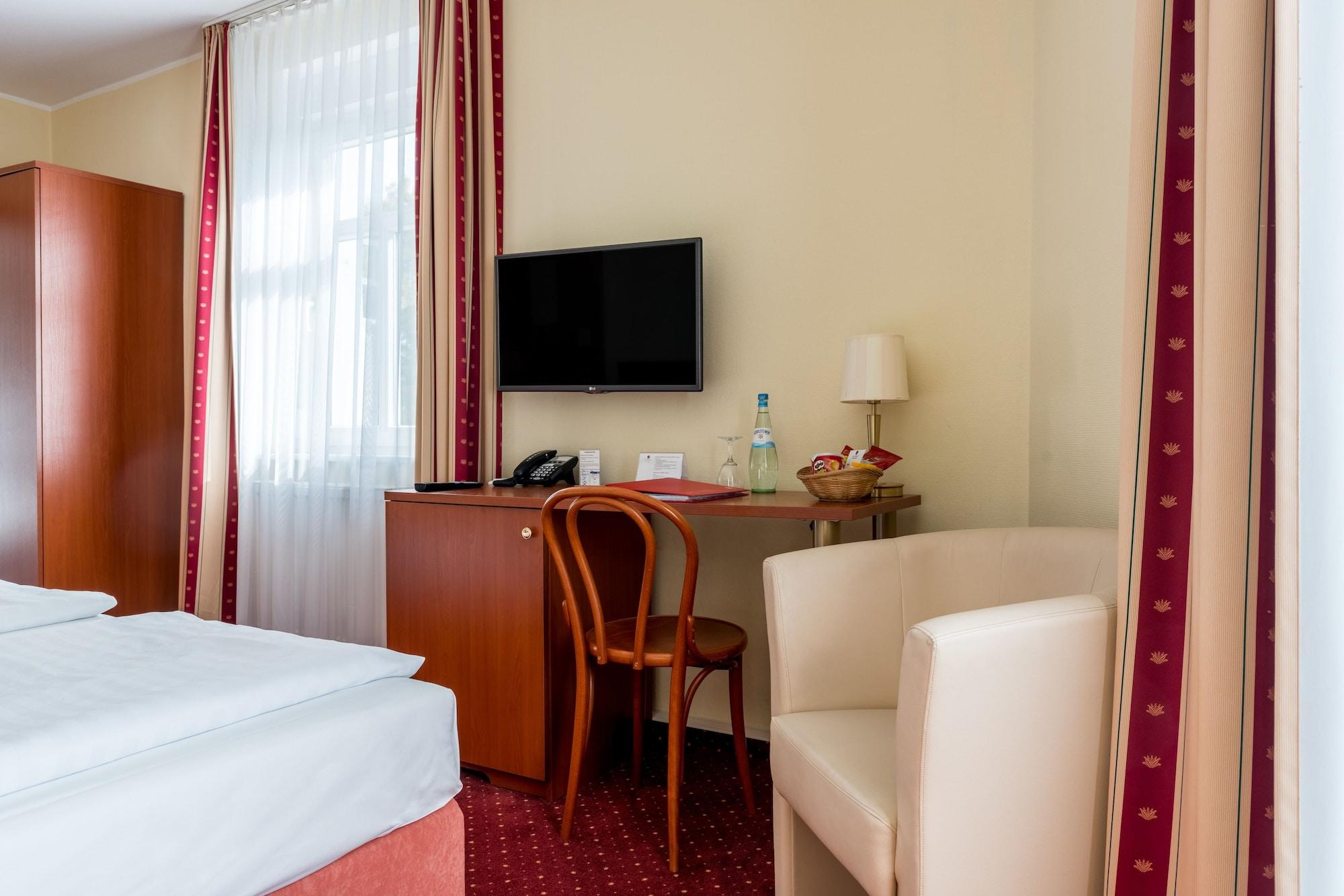Andante Aparthotel 4*